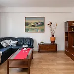Lejlighed Leoapart *