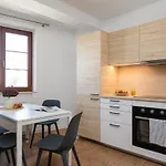 Leoapart Apartment *
