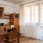 Leoapart Apartment